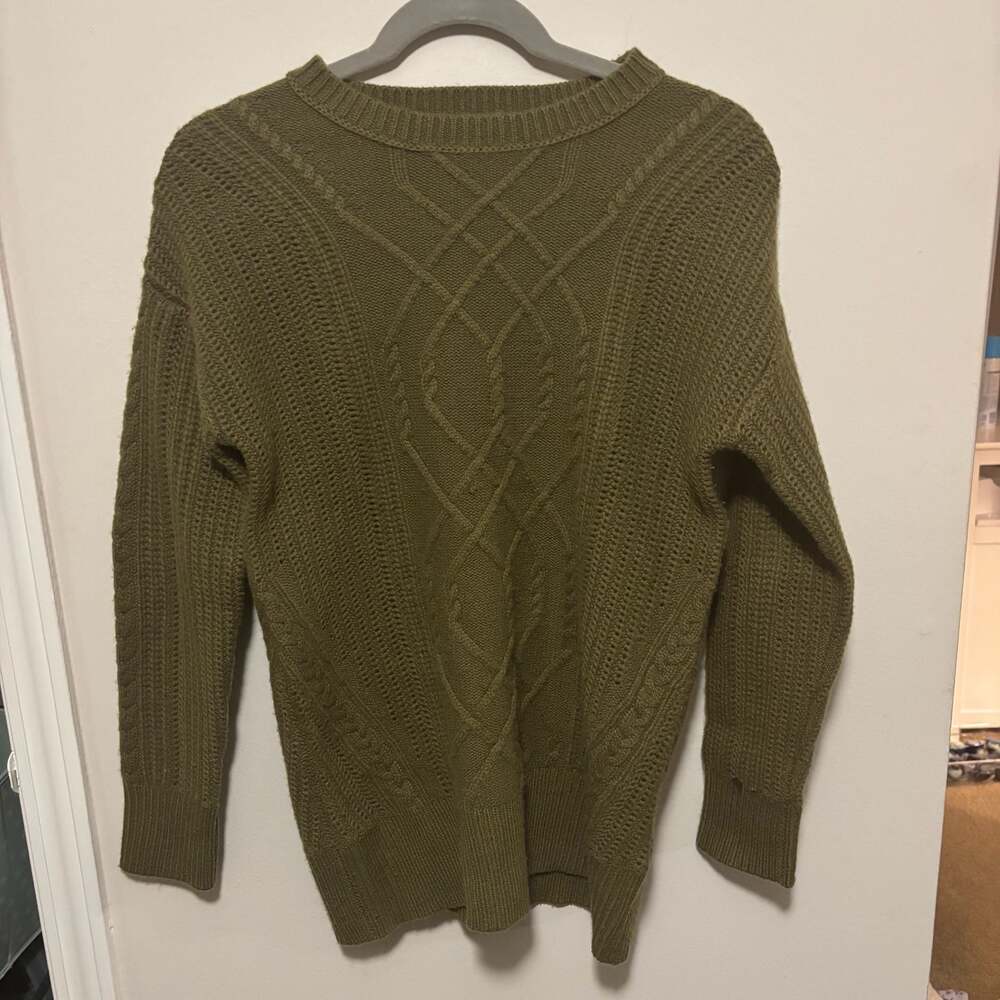 Banana Republic 100% Scottish Cashmere Todd & Duncan Cable Knit Sweater